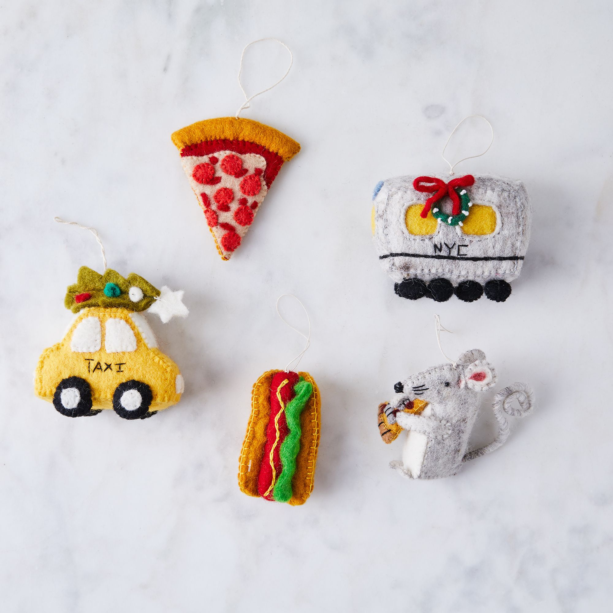 Global Goods Partners Christmas in New York Felt Ornaments - NYC Holiday (Set of 5)
