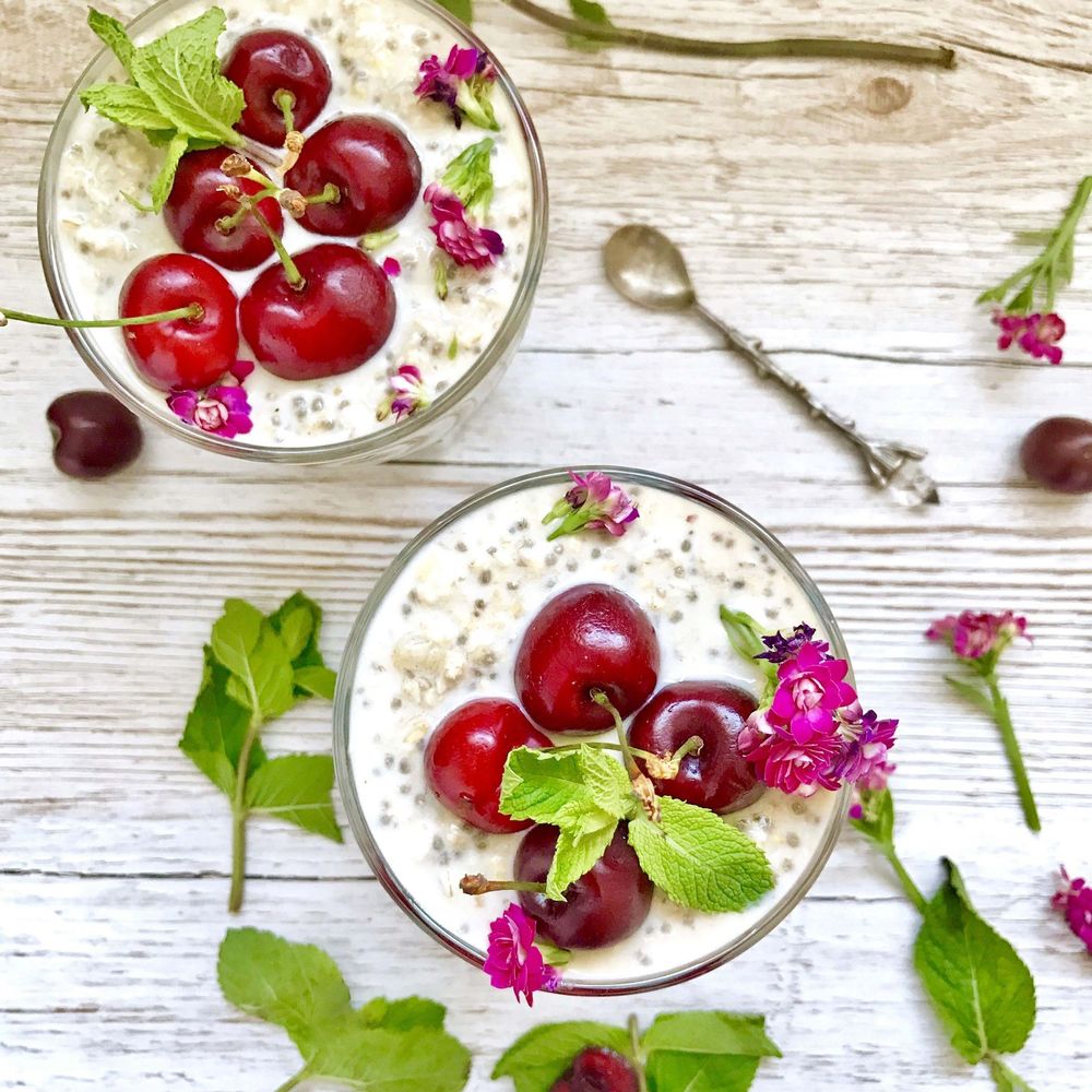 overnight cherry chia seed pudding – paleo/gluten free/vegan