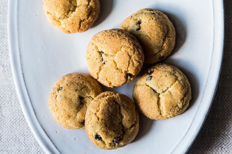 Cardamom Currant Snickerdoodles on Food52