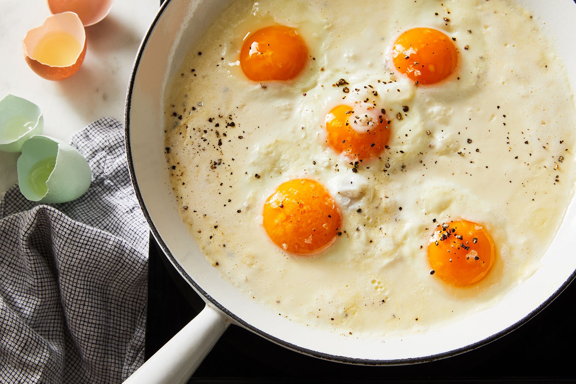 This Genius Trick Will Change How You Fry Eggs