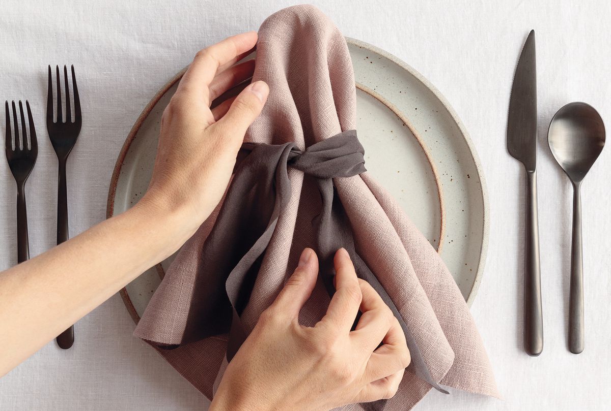 Cómo doblar servilletas – 4 ideas fáciles para doblar servilletas