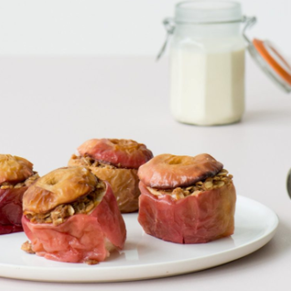 baked apples with spiced oat filling