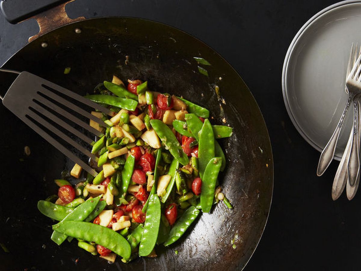 What to cook in a wok (besides a stir-fry)