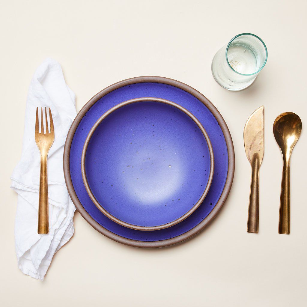 13 Colorful Ceramic Plates to Jazz Up Your Summer Table